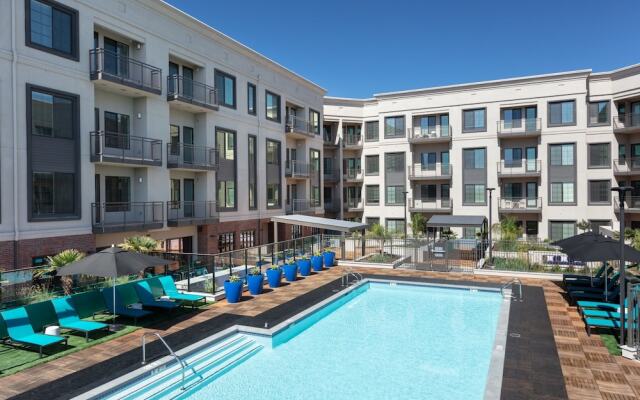 Global Luxury Suites in Campbell