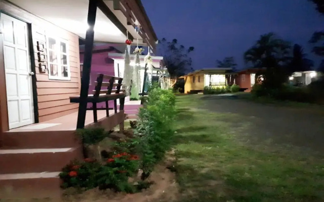 Chomnok Chommai Resort