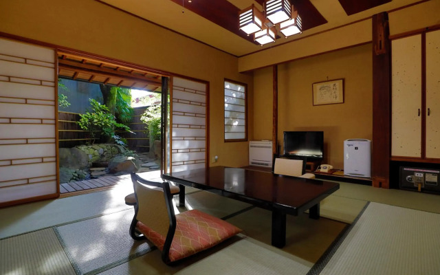 sakahijiri・gyokushoen