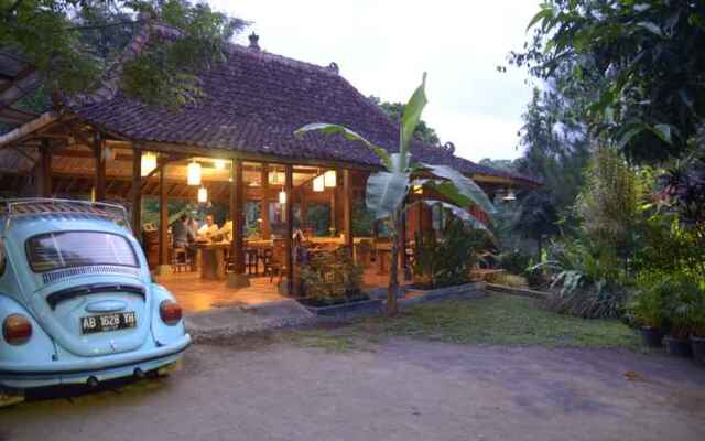 The Riverside Jogja Hotel