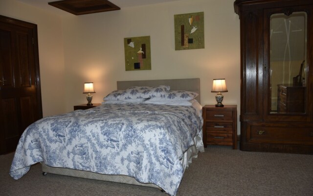 White Hill Country House