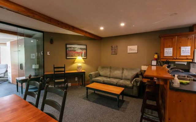 Escapade Pinoteau Tremblant Getaway