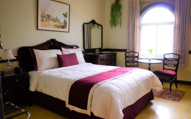 Santo Tomas Hotel