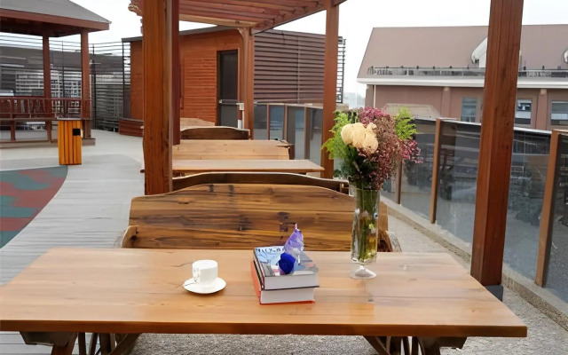 Shanghai Jinshanzui Yucun Hotel