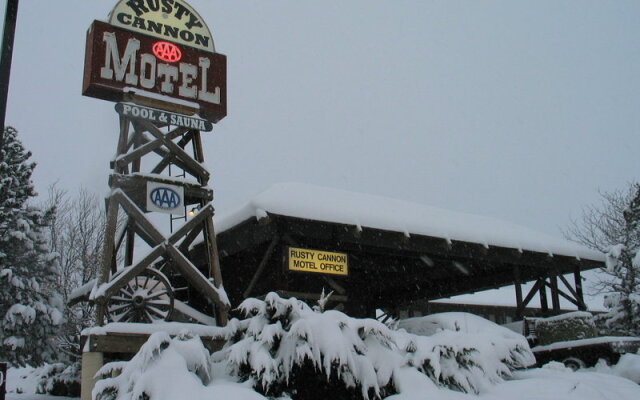 Rusty Cannon Motel