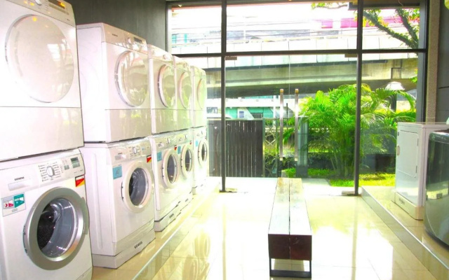 Nest n Rest Hotel
