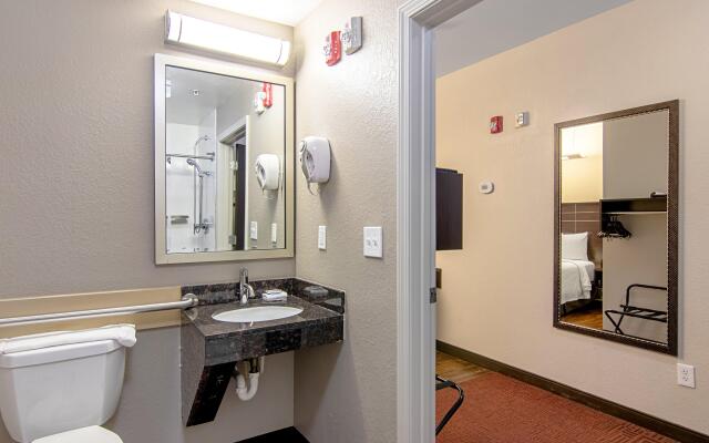 Red Roof Inn Locust Grove