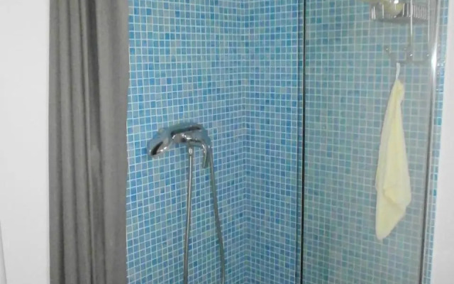 Studio équipé avec jardin+parking à la plage...