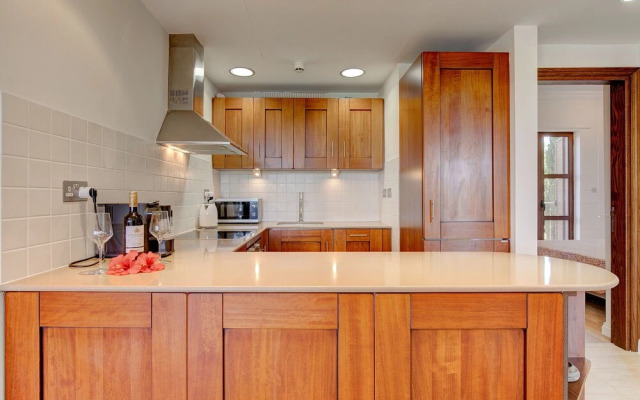 Modern apartment Zygi Aphrodite Hills