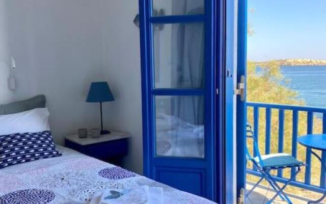 Cavos Studio by the sea