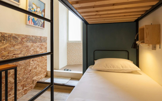 Sleeping Boot Hostel