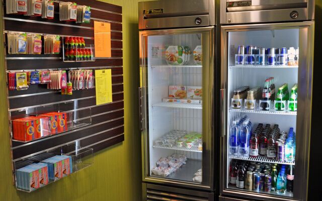 Holiday Inn Express Suites Plant City by IHG