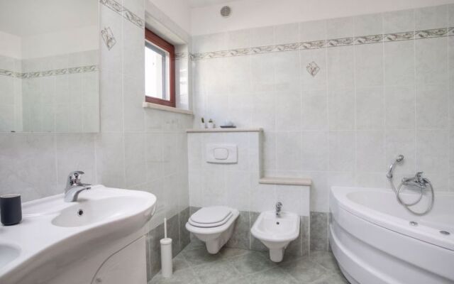 Villa Beach Front Ba Anija