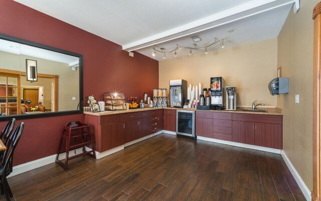 Red Roof Inn St Louis - Troy, IL