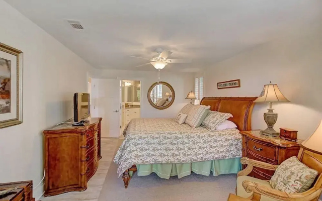 111 Summerhouse Villa