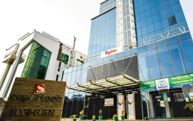 Hyphen Business Hotel