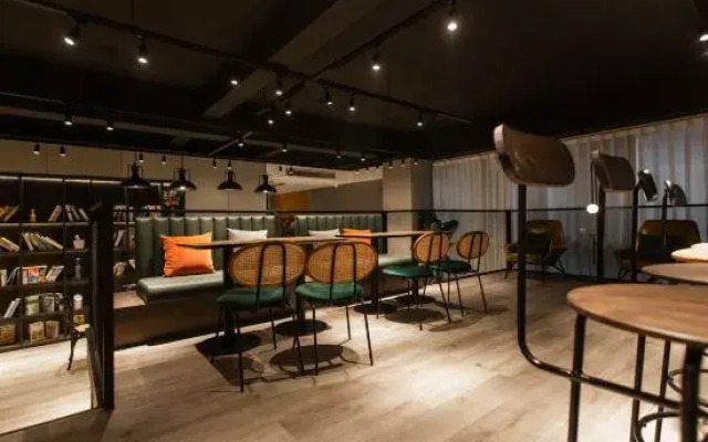 Molna Hotel Yibin