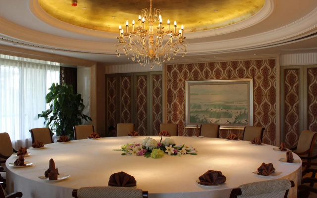 Suqian Canal Jinling Hotel