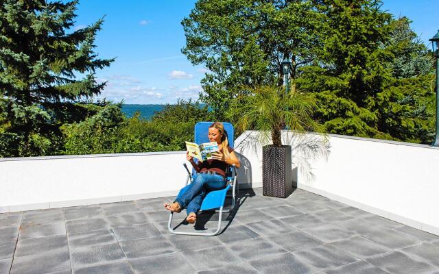 Row house lake view, Sommersdorf