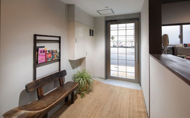 A&M House Enmachi Station