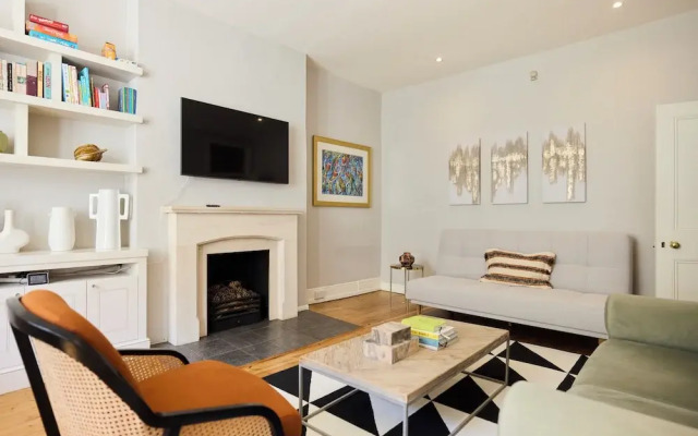 The West Kensington Hideout - Cozy 2bdr Flat With Garden