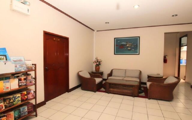 Baan Busarin Hotel