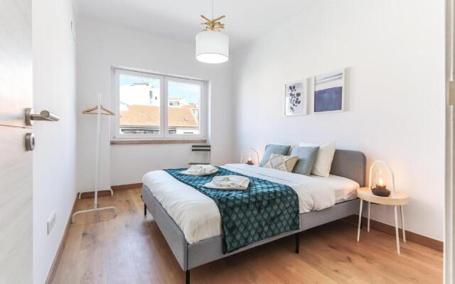Vita Portucale | Almada Balcony