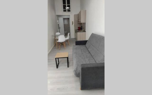 Saint Etienne Studio Lot 4