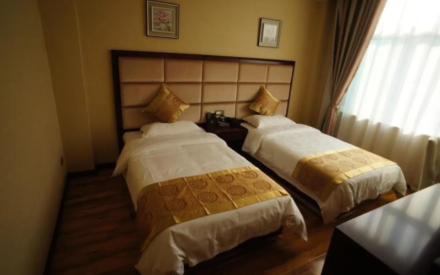 Sunshine Holiday Hotel