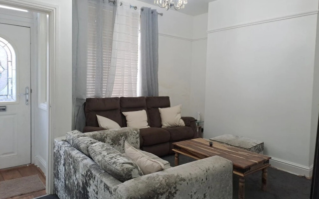Stunning 3-bed House in Manchester