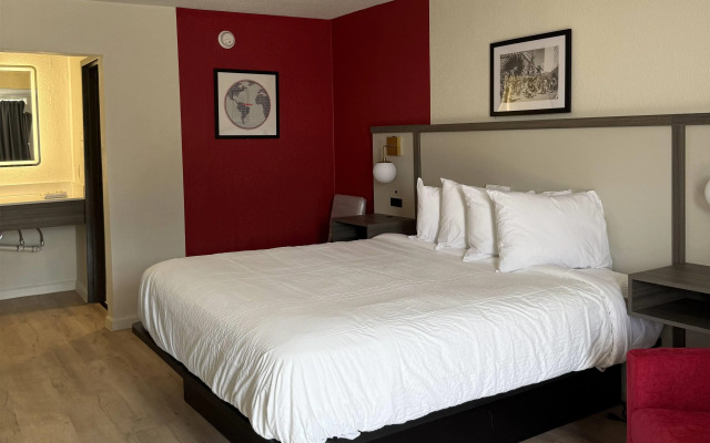 Travelodge by Wyndham Lumberton