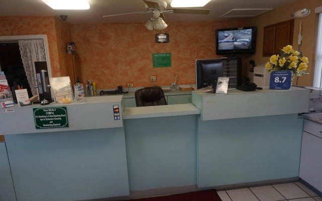 Pearsall Executive Inn