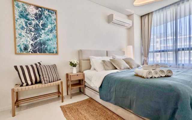 Veranda Seaview 2 BR Beach front residence HuaHin