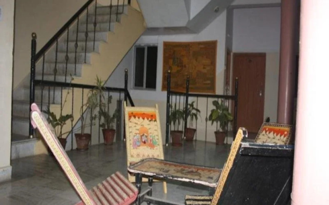 New Paradise Inn