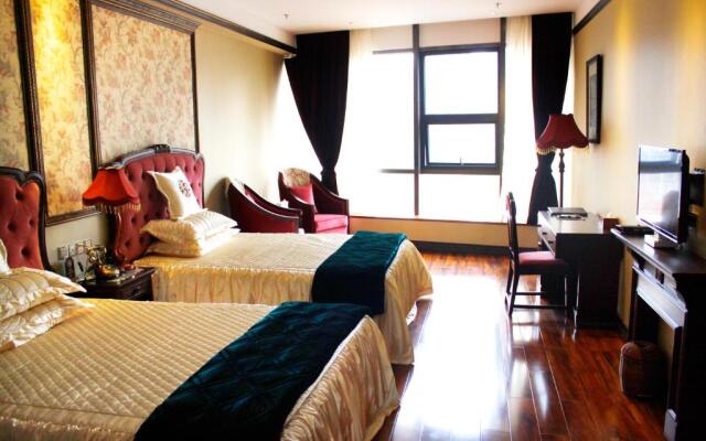 Chongqing 30 Years Romantic Classic Hotel