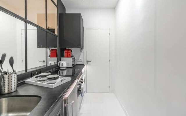 Bright & Compact One Bed Apartment in Malasaña