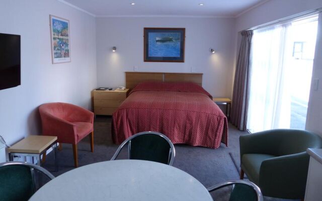 Apollo Lodge Motel