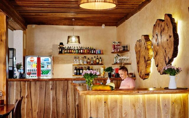 Gościniec pod Strzechą