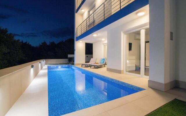 Villa ELEA