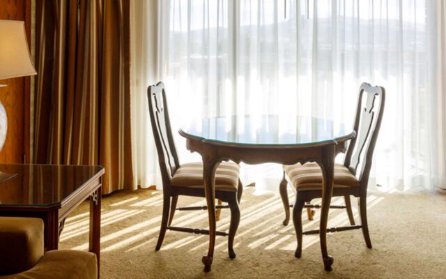 Maverick Hotel and Casino by Red Lion Hotels