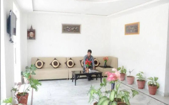 Oyo 19881 Hotel Ganpati Agra