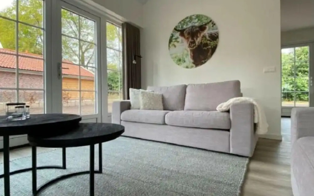 Pimpelmees Modern Retreat