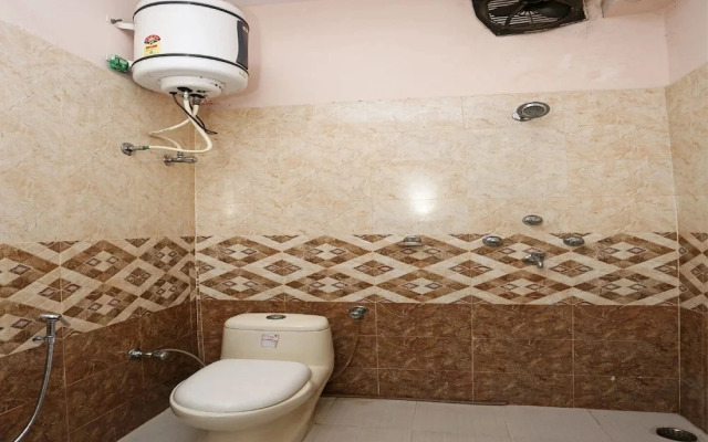 Hotel Ashiana Farm By OYO Rooms