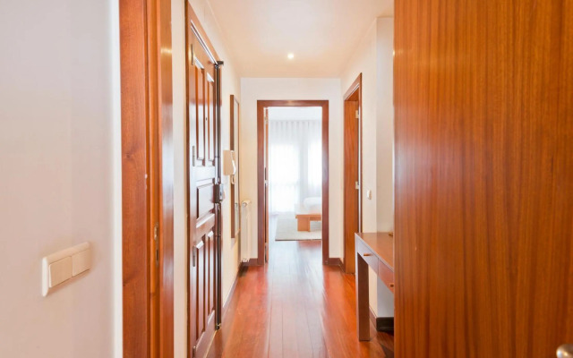 BmyGuest - Central Garage Apartment