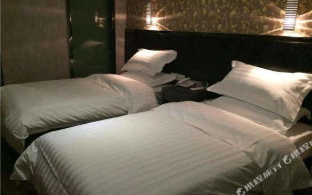 Hongxing Times Hotel (Xinjiang Normal University Wenguang Campus)