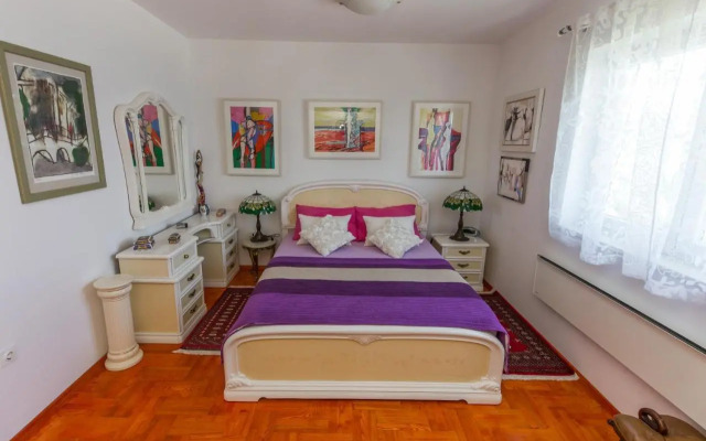 Apartment Arbanija 14825b