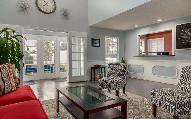 Baymont by Wyndham Albany at Albany Mall