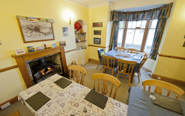 Fraoch Lodge