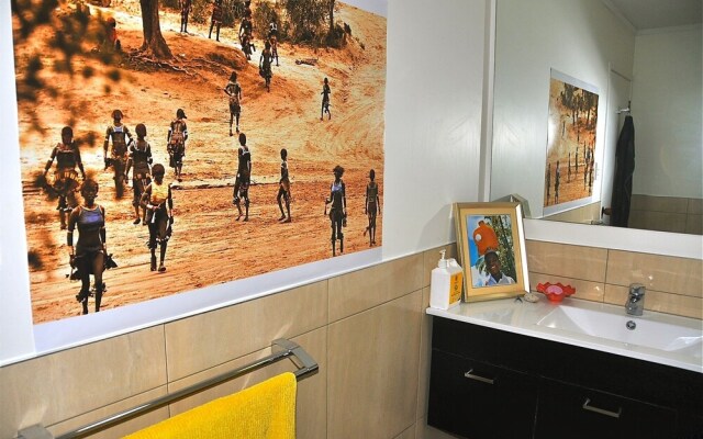 Art BnB Devonport