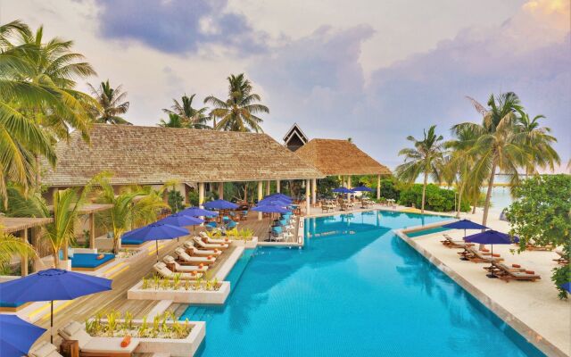 Emerald Faarufushi Resort & Spa